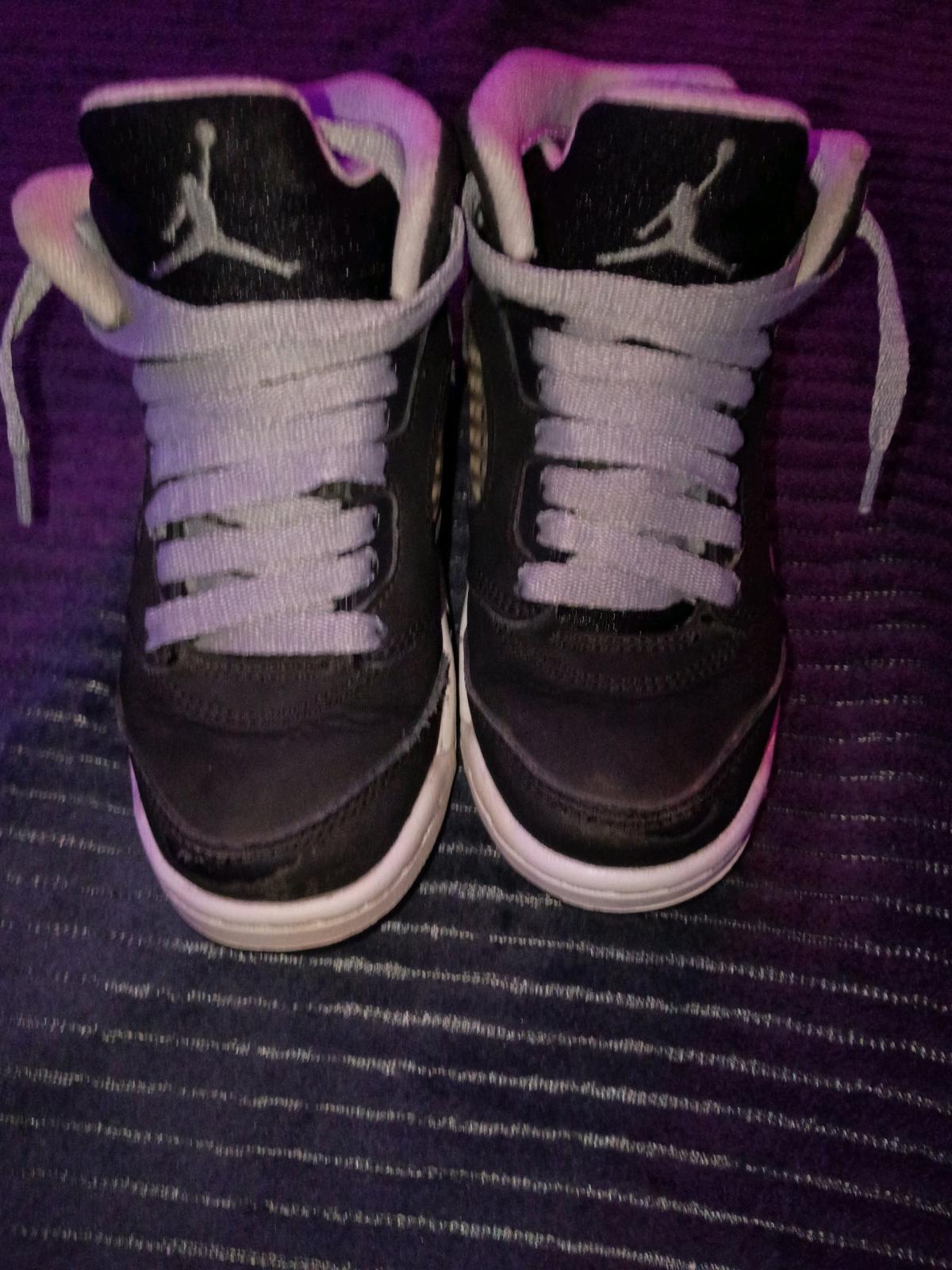 3 pairs of youth sized air jordan nike shoes