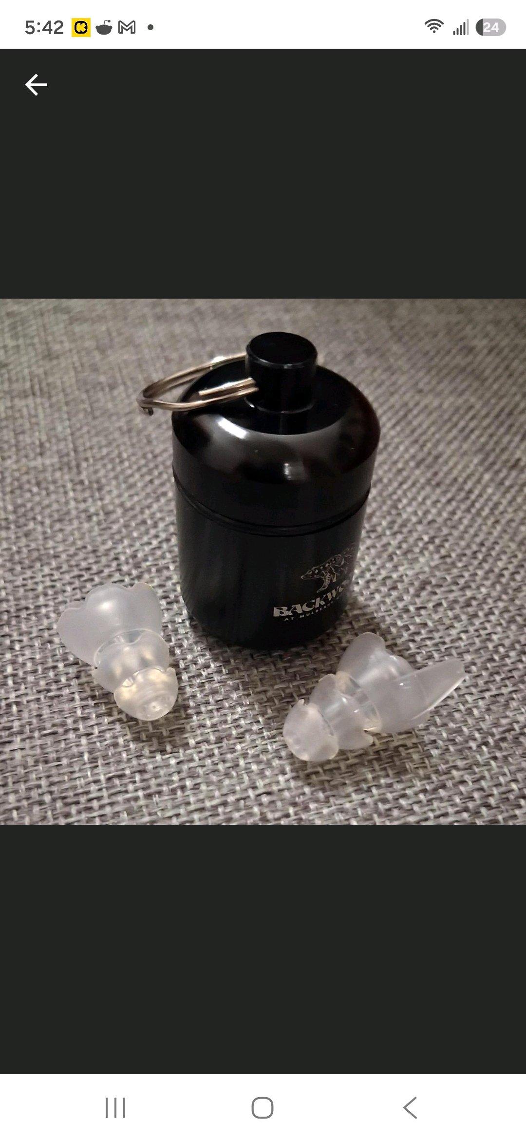 earplugs