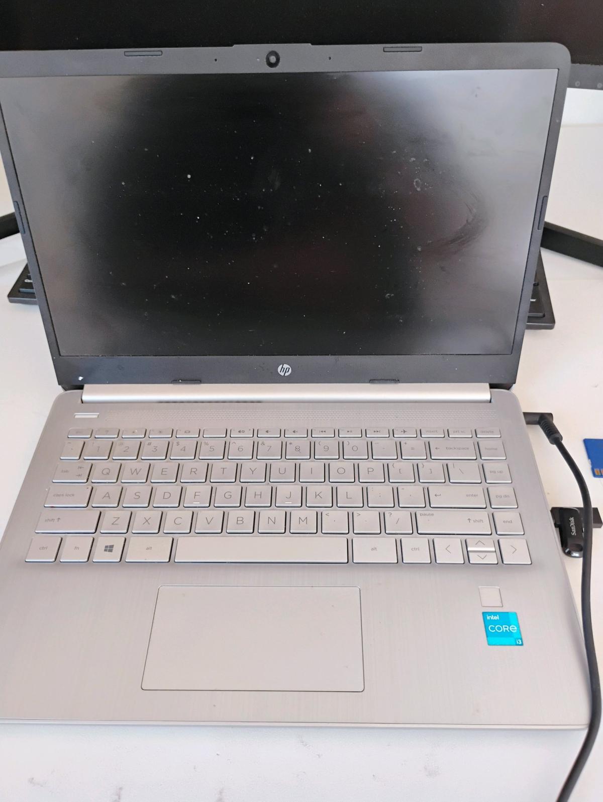 HP 17 business Laptop 11th gen intel core 512gbSilver HP