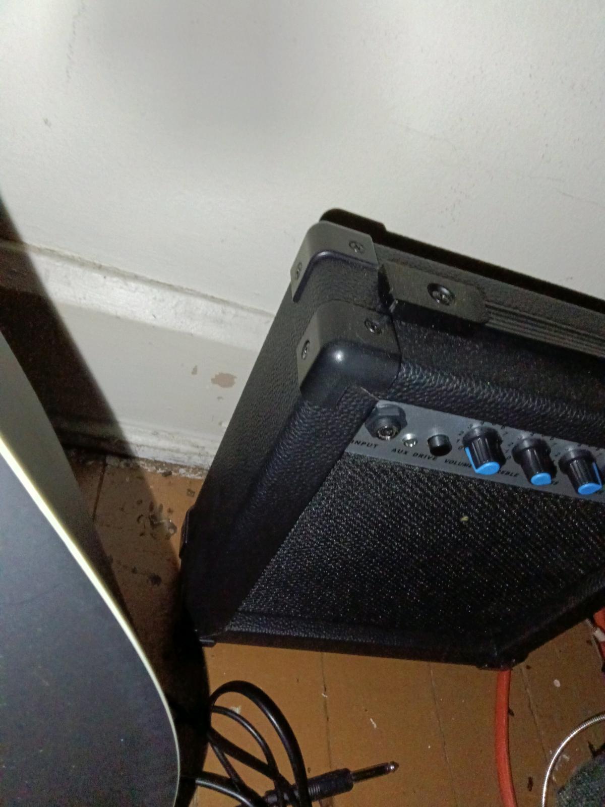 electric acoustic guitar with amp amp uses USB cable
