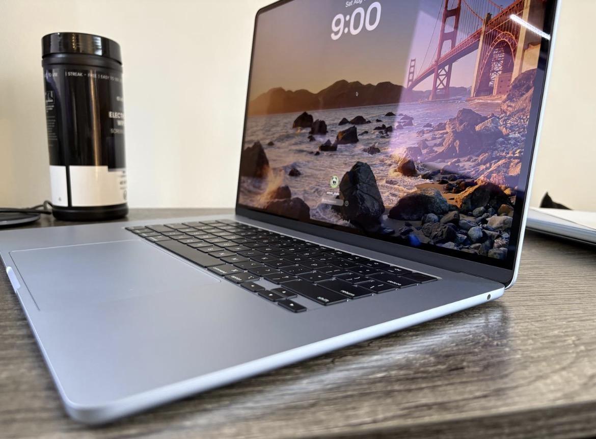 Apple MacBook Air 2025 (M4) - 15-inch