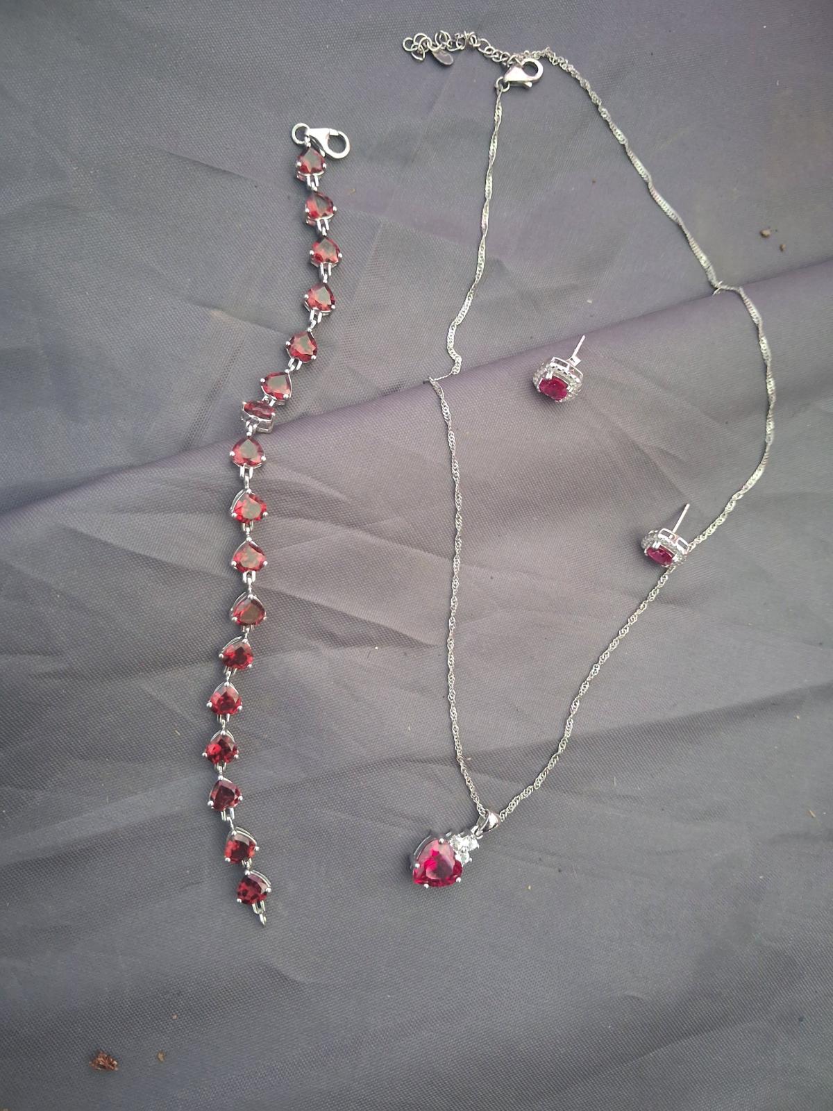 Vintage 925 Sterling Silver Created Ruby Heart  Halo Jewelry