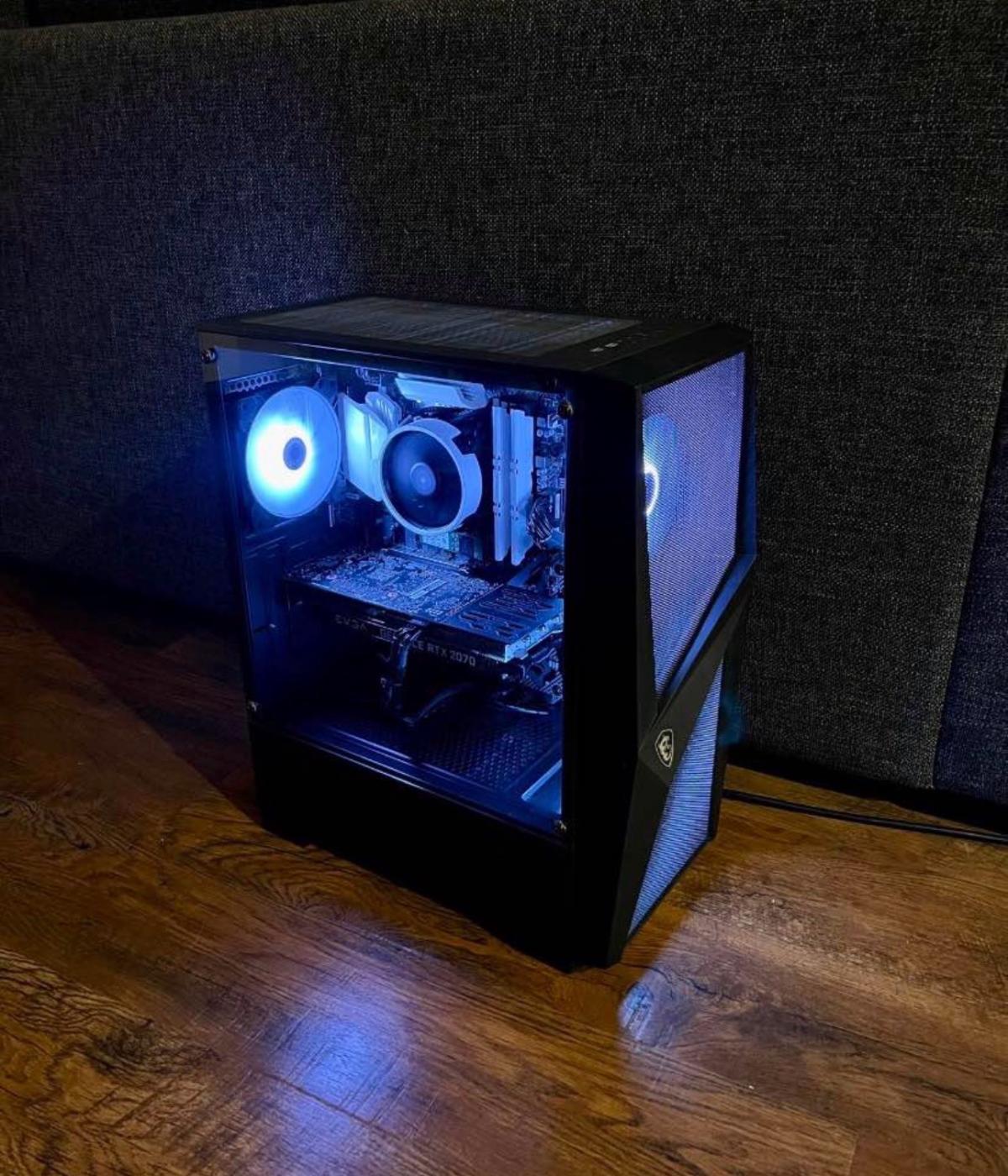gaming pc working perfectly in good condition