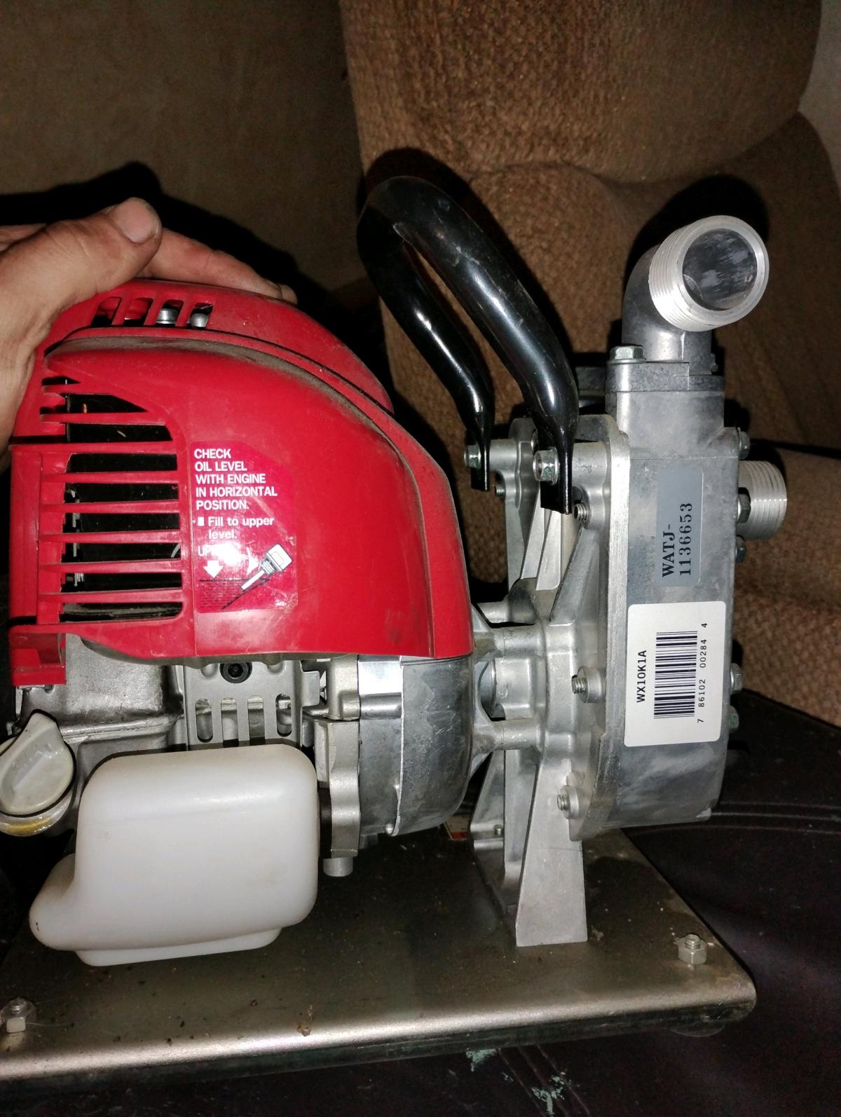 Honda wx10 4 stroke water pump 32 gallons a min