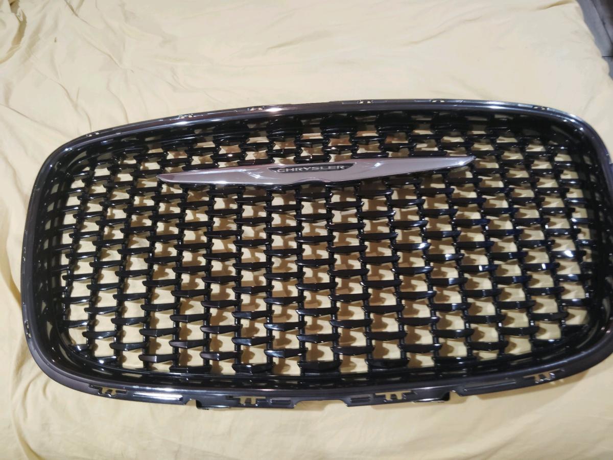 2017chrysler grille convertible 300