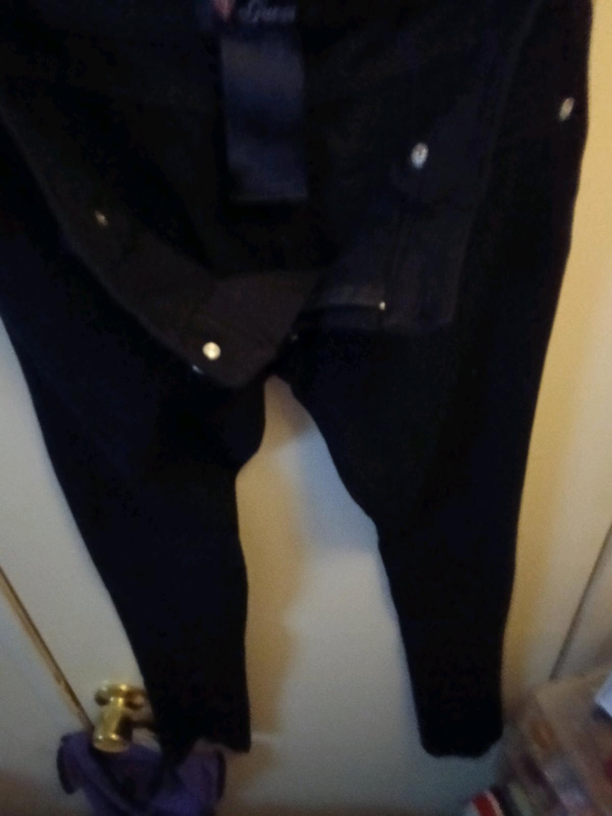 GUESS SKINNY LEG PANTS