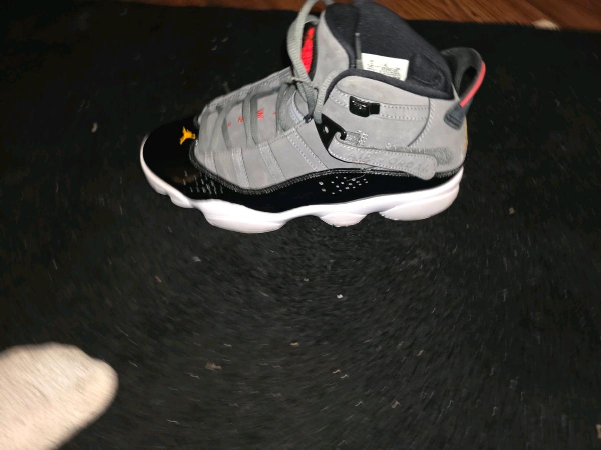 Jordan 6 rings size 9 mens