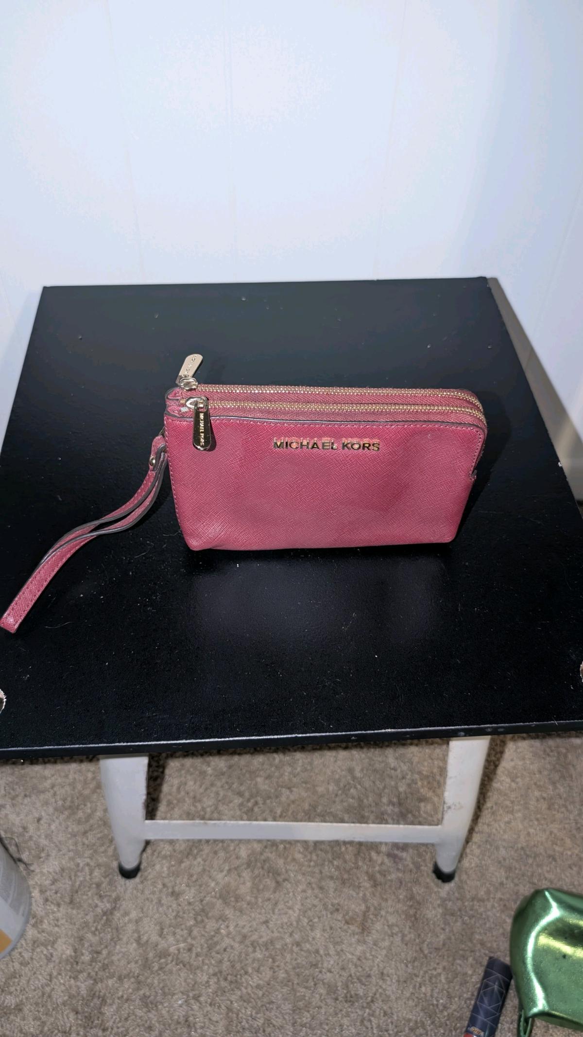 Michael Kors Leather Double Zip Wristlet wallet