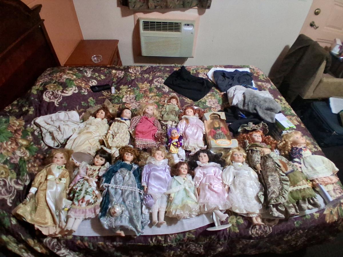 porcline forever friends dolls 17x dolls great condition