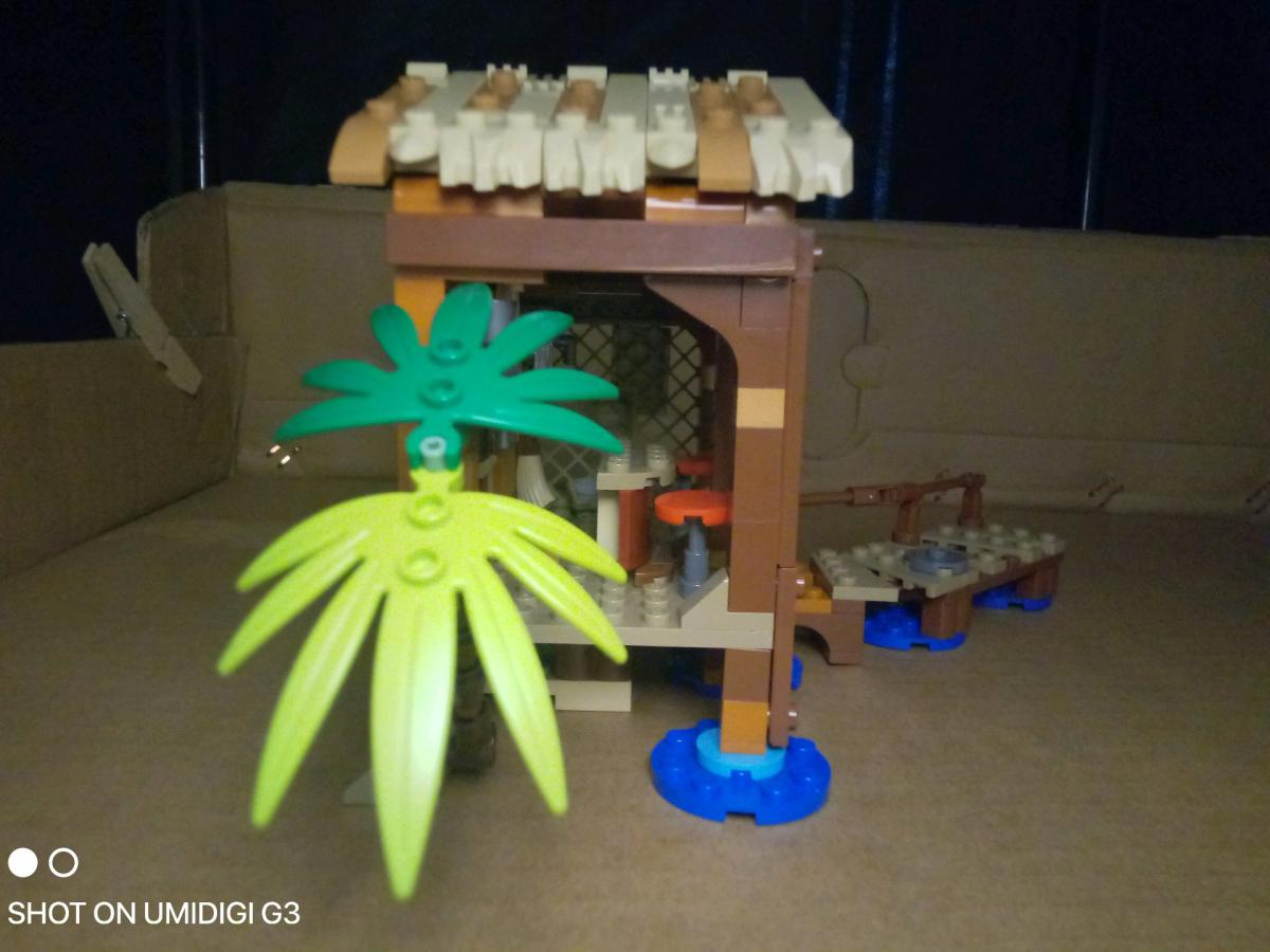 Lego  One Piece Windmill Village Hut
