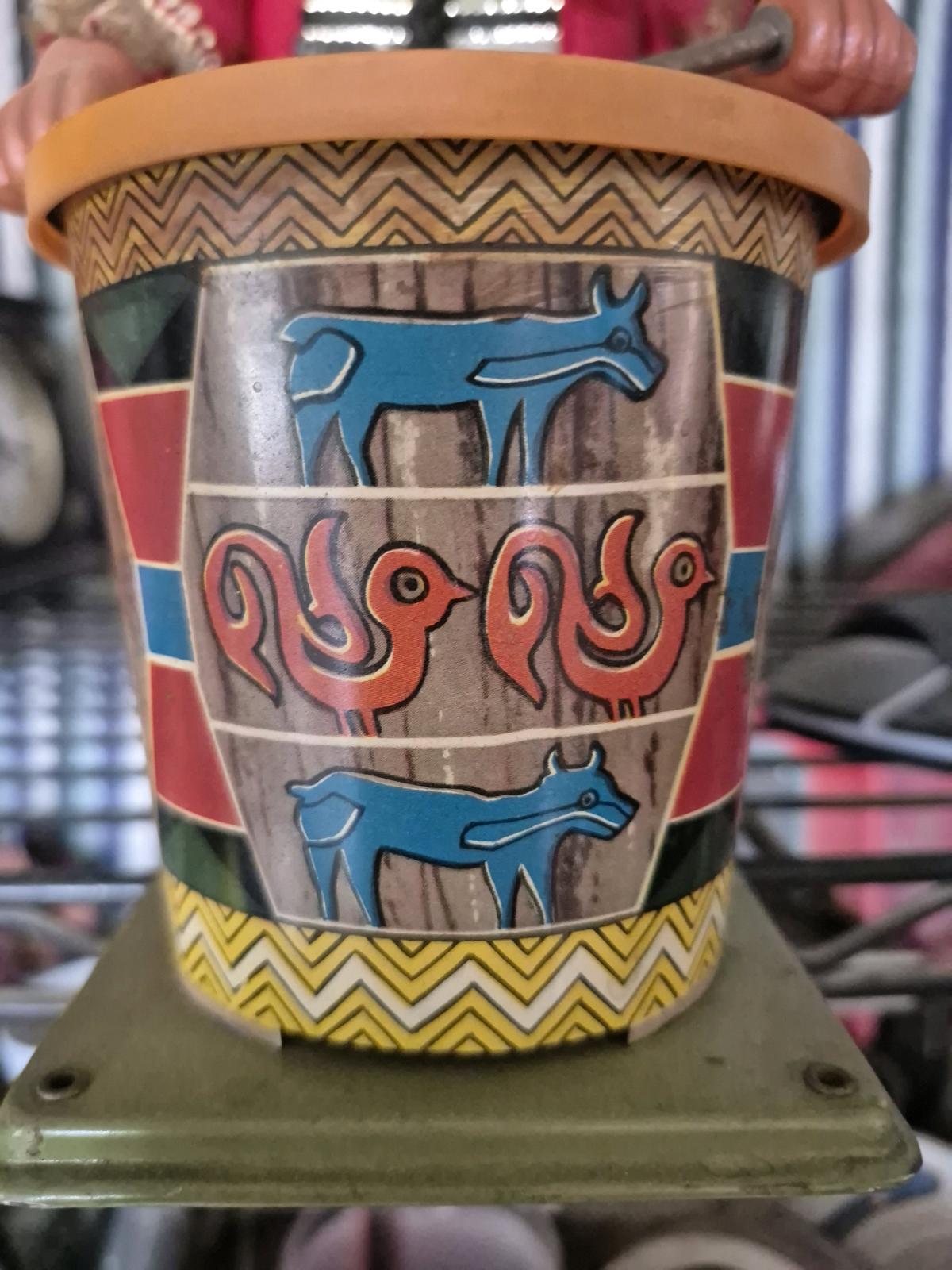vintage 1950s alps battery operated drumming indian joe tin