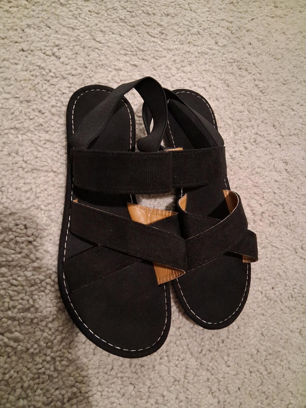 Women Black Flats Sandal