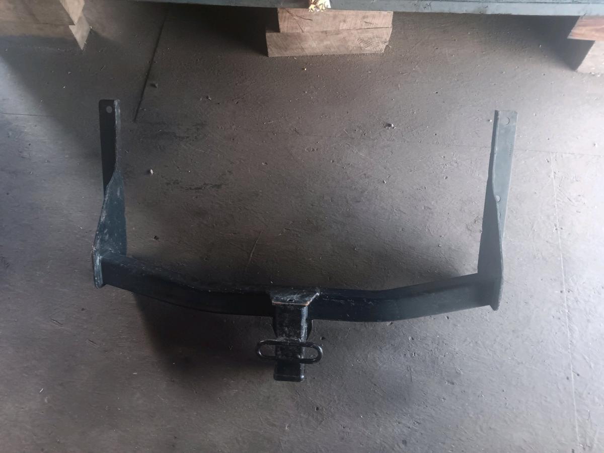 tow hitch receiver where hitch is connected