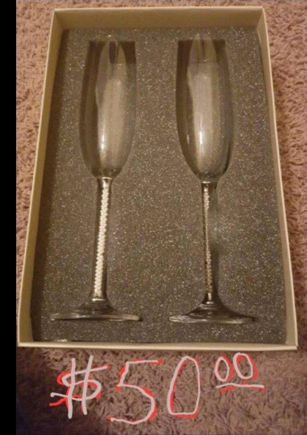 Wedding champagne flutes 50  Wedding cake cutlery set  50