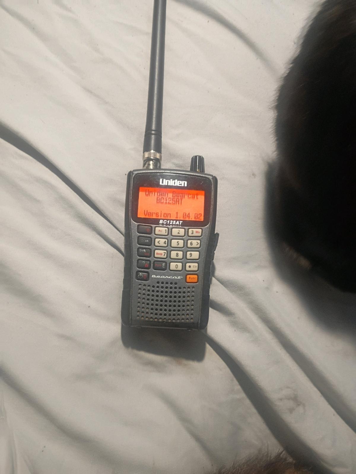 police scanner hand held UNIDEN SCANNER MODEL NUMBER BC125AT