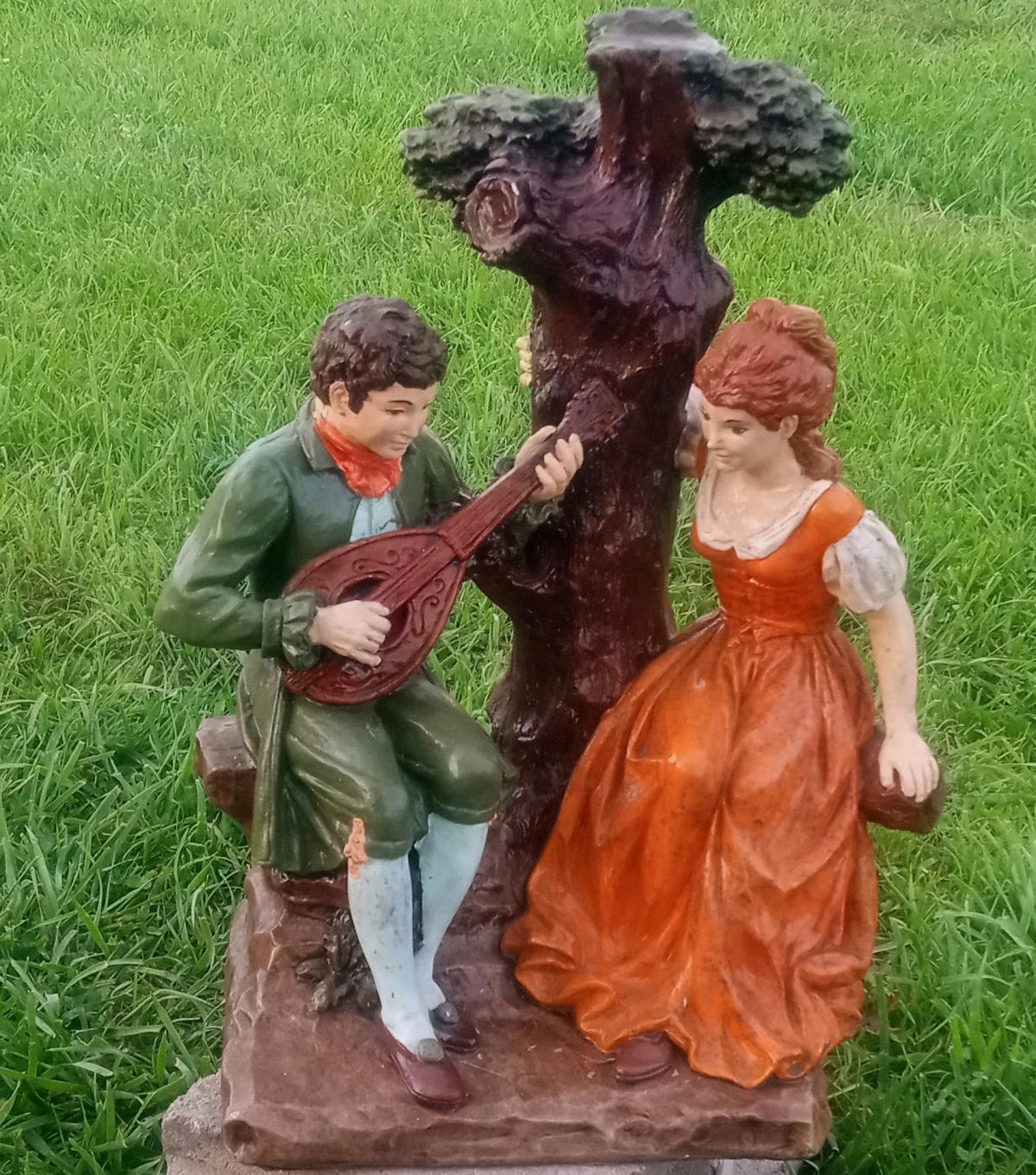 1975 Tuscany Studio 18 inch statue