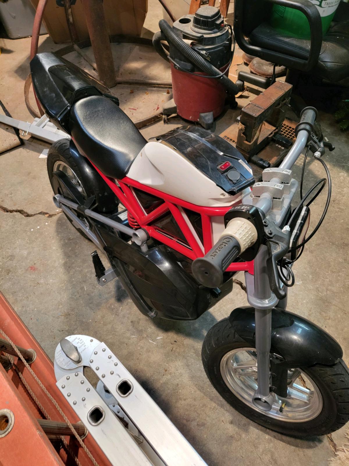Razor RSF650 Electric mini bike