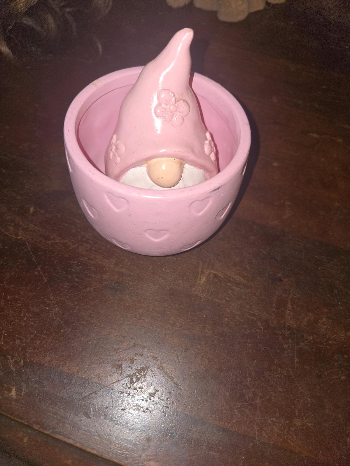 pinkand white gnome planter