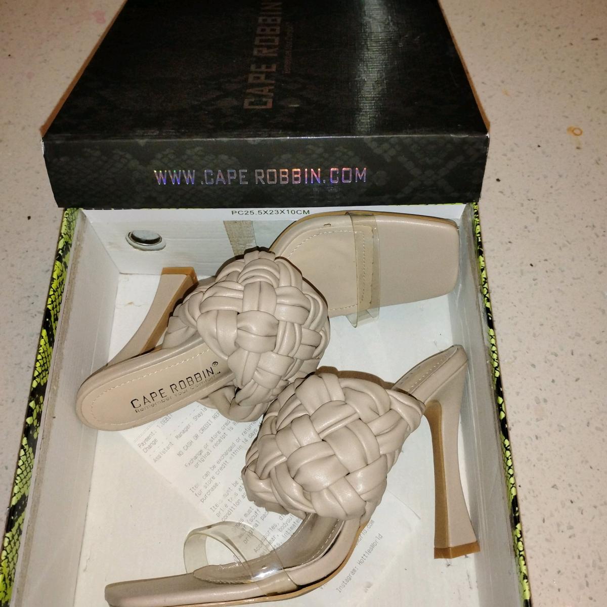 womens shoes that are in great shape need a home