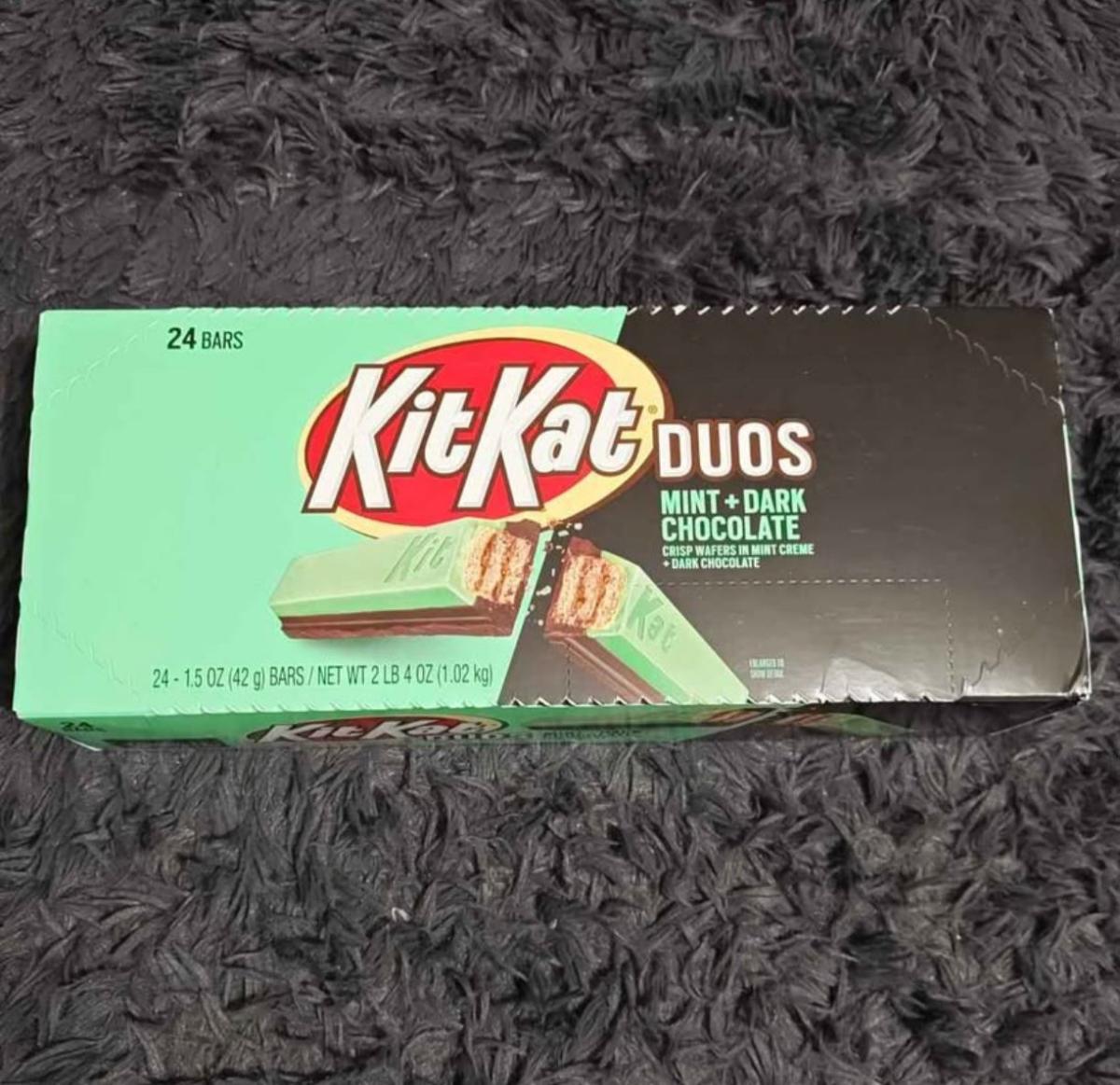 Kit Kat Duos  Mint and Dark Chocolate