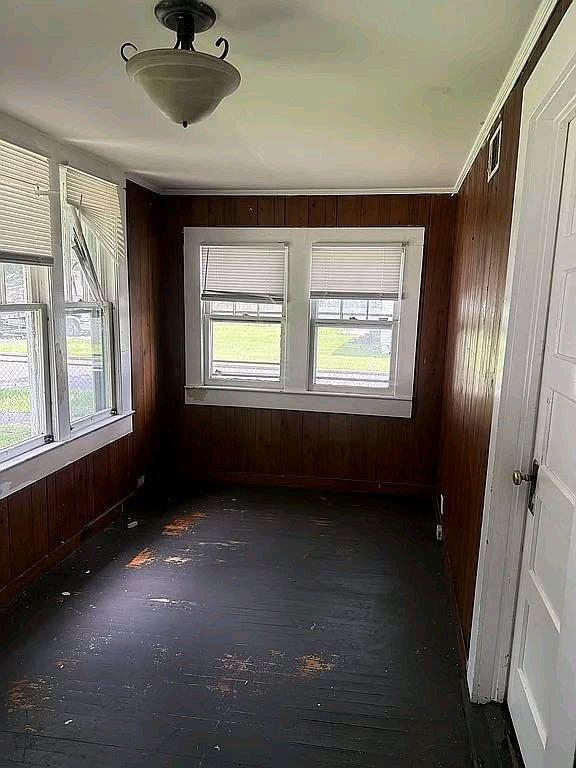 Low Income Home and Apartment