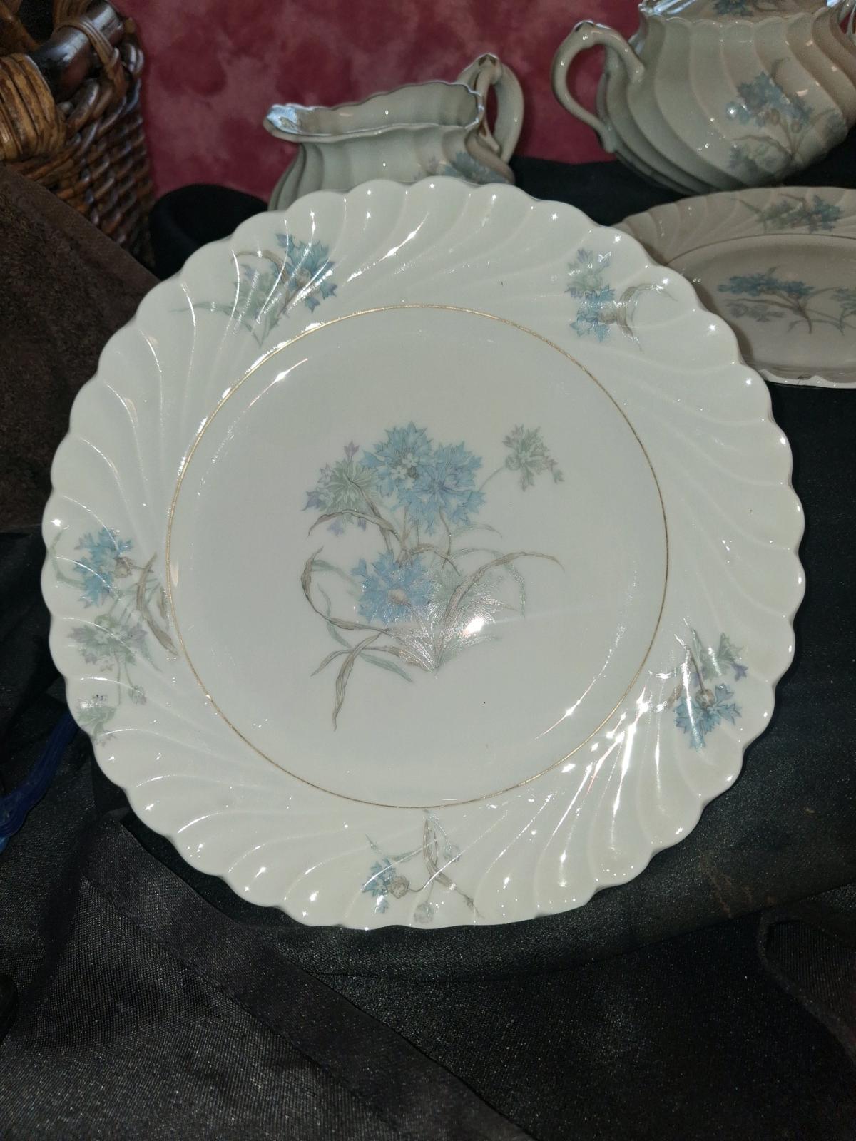Beautiful authentic vintage Haviland Limoges fine porcelain