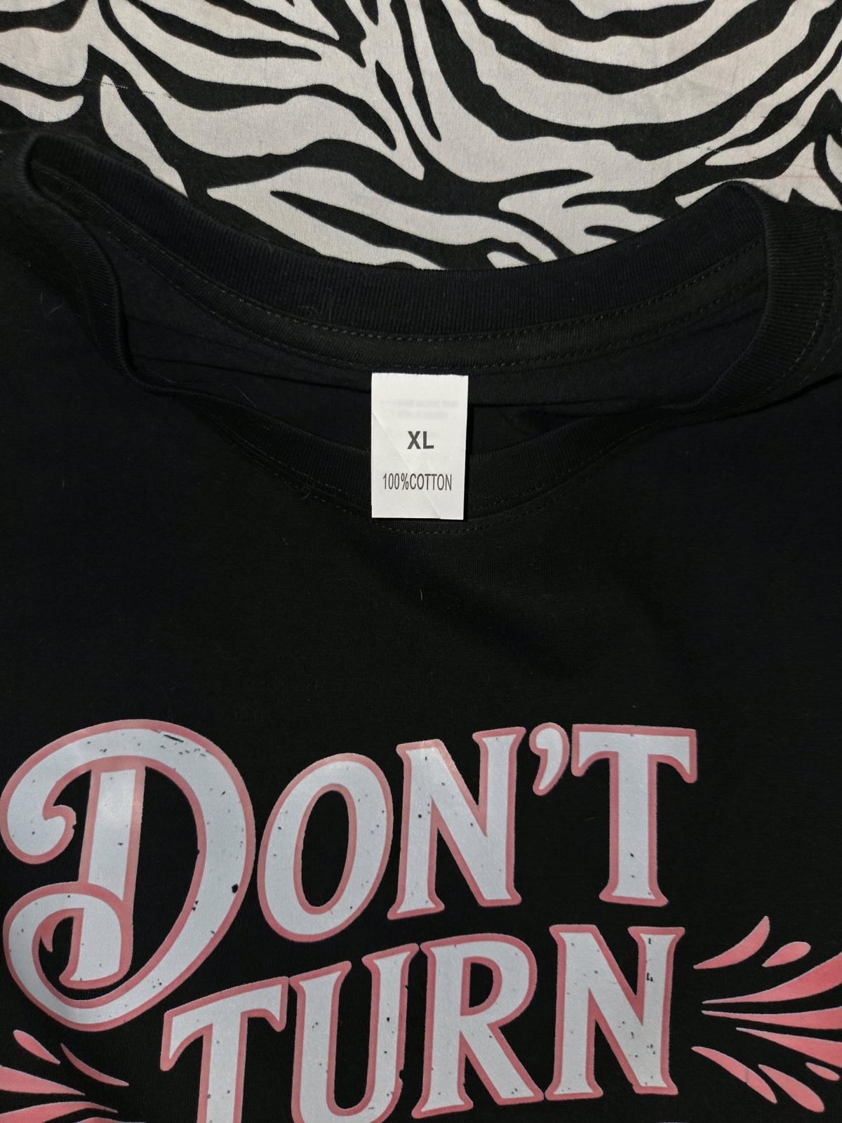 extra large dont turn your feelings into felonies graphic ts