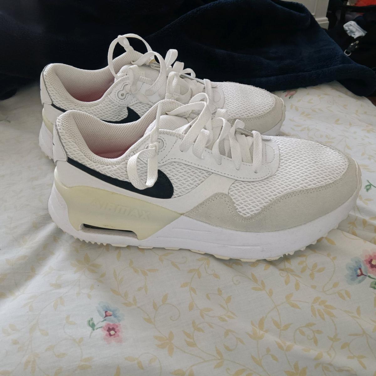 Nike women shoes