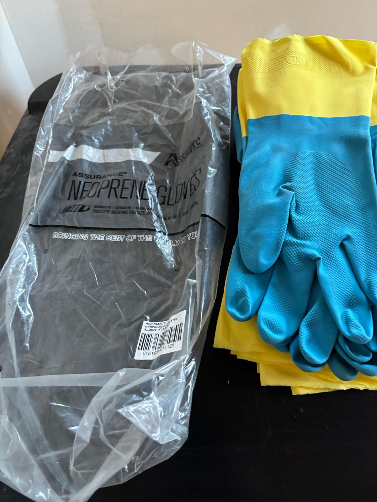 New Neoprene coated elbow gloves