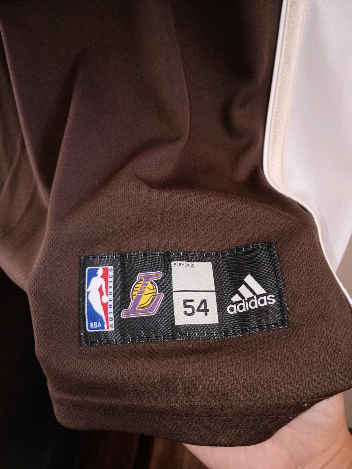 Lakers 24 jersey player Kobe Bryant