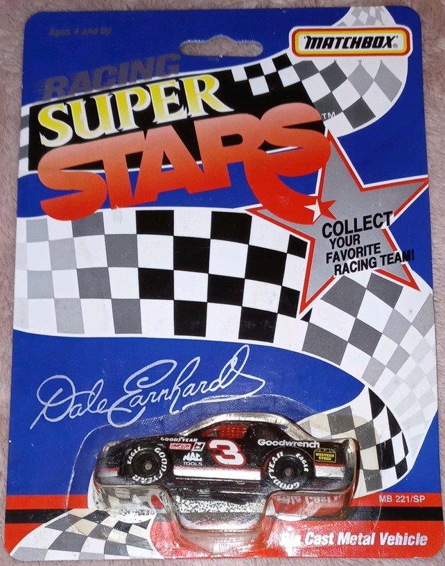 1 Matchbox 2 Johnny Lightning Diecast Cars