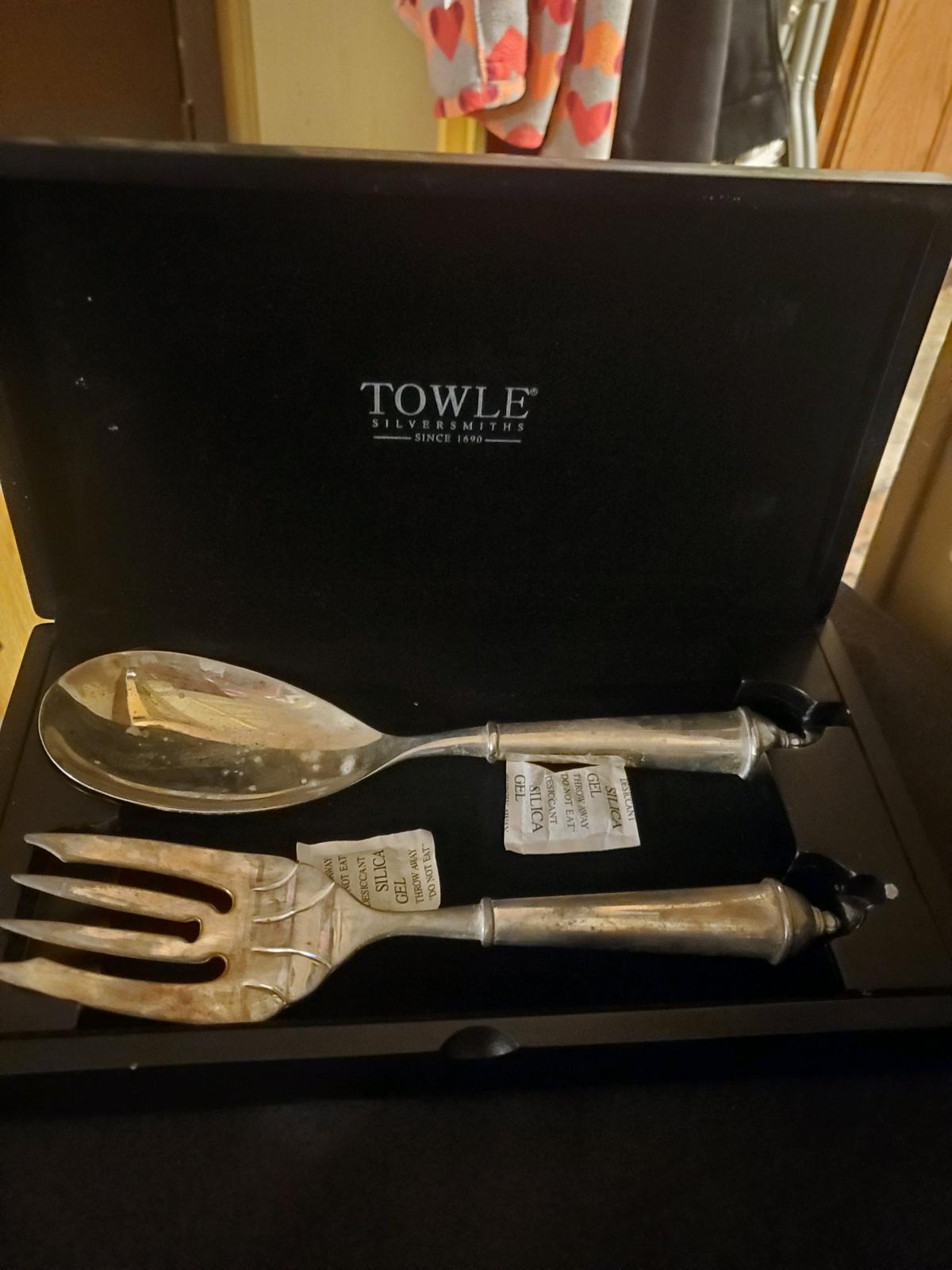 Towle silversmith silver plated 2 pieces