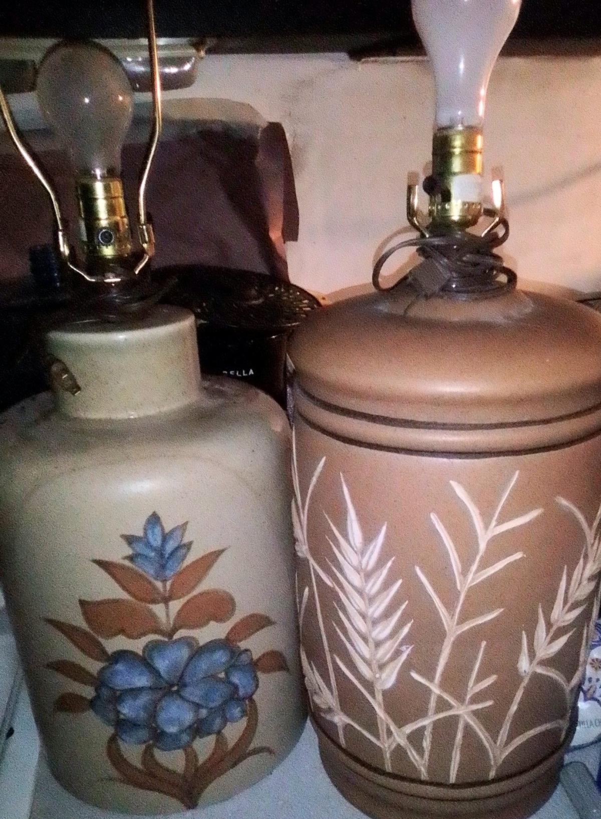 Set of two vintage ceramic table lamps with floral and wheat