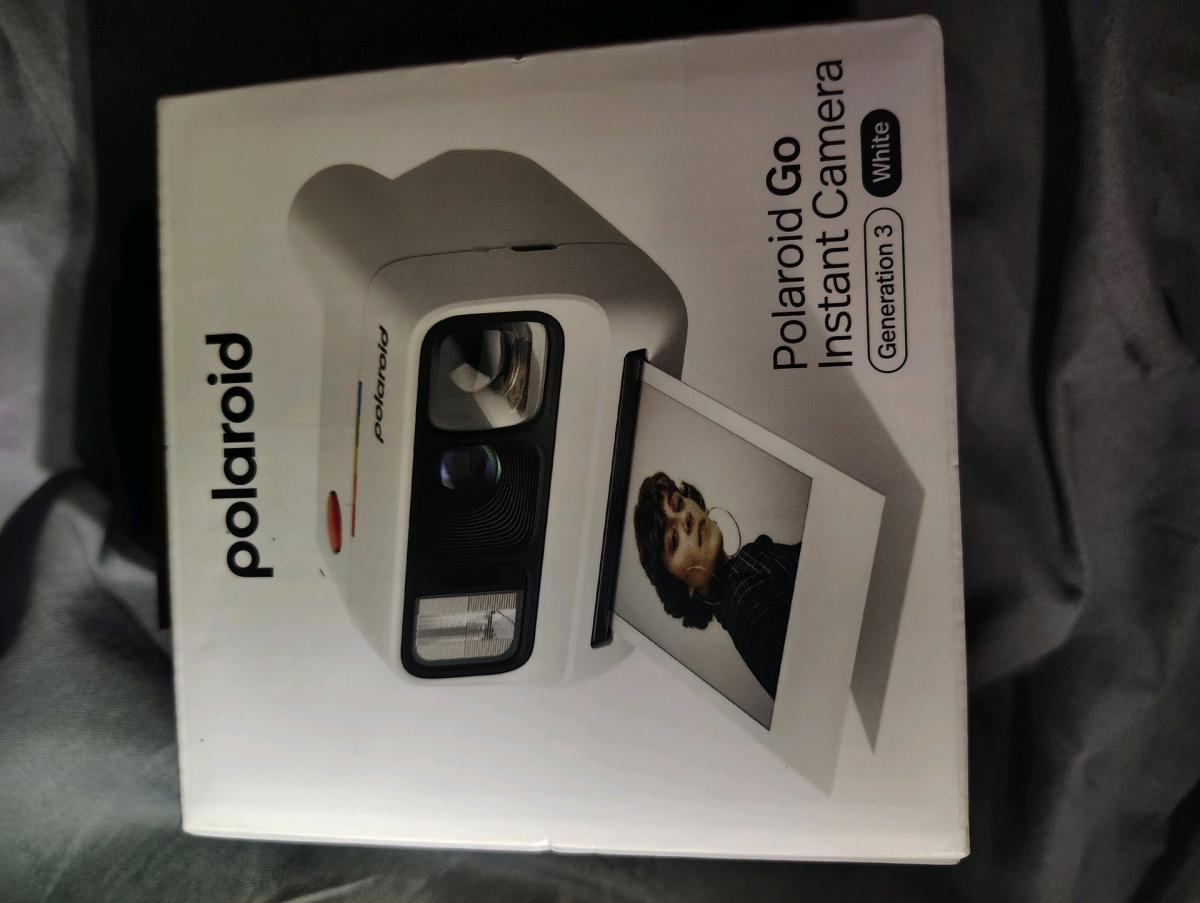 Polaroid Go Instant Camera  BRAND NEW SEALED