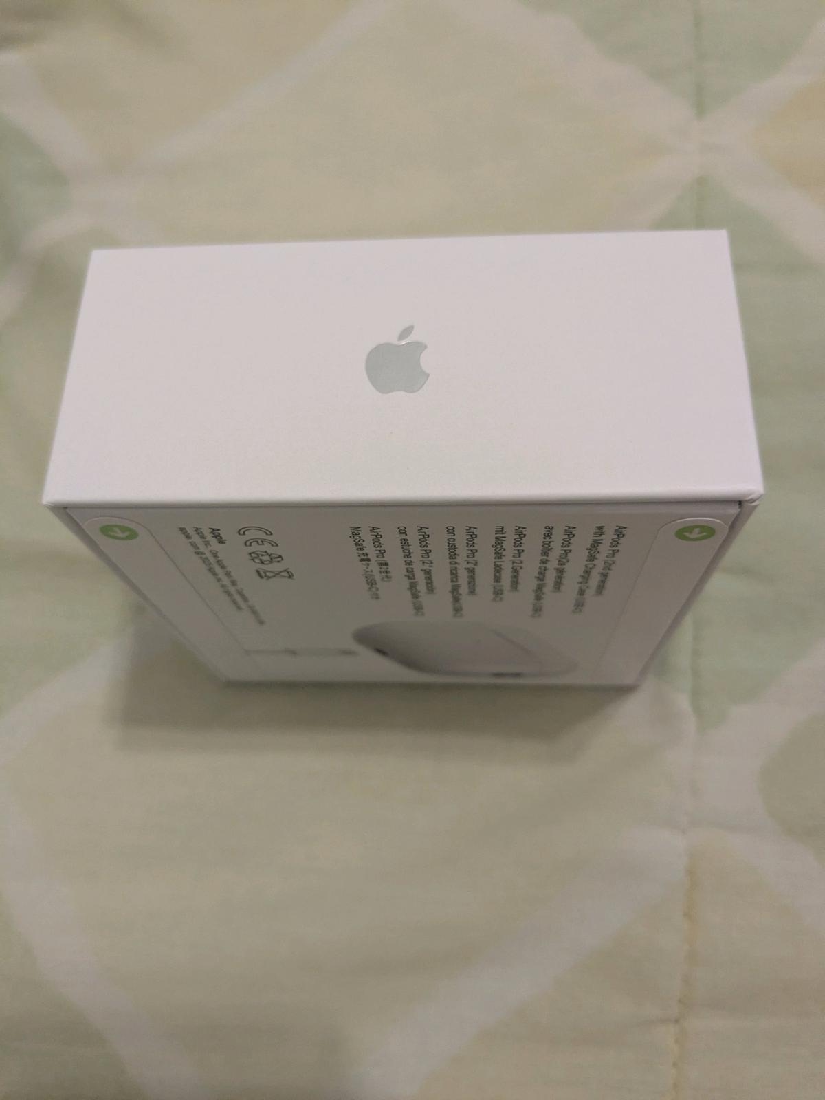 Airpod pro 2 sealed with magsafe