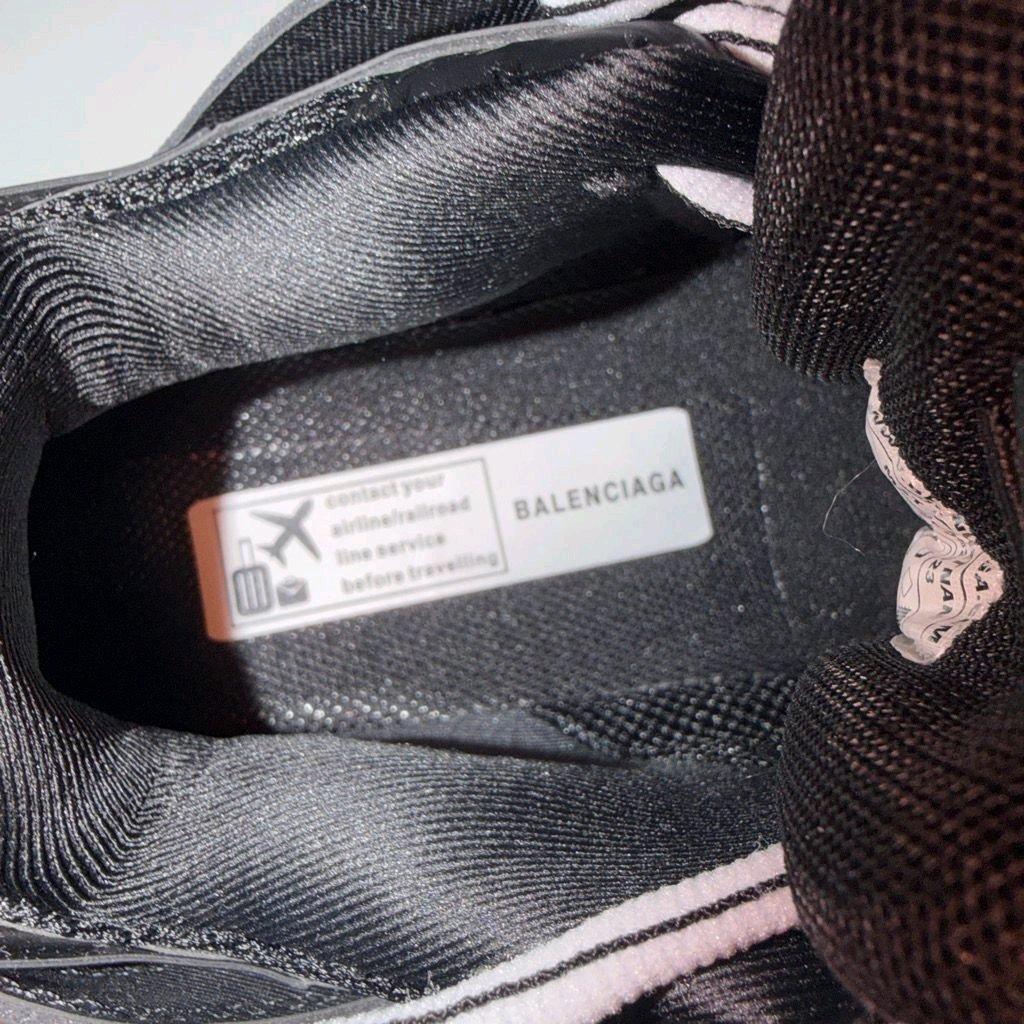 balenciaga tracks led two colors
