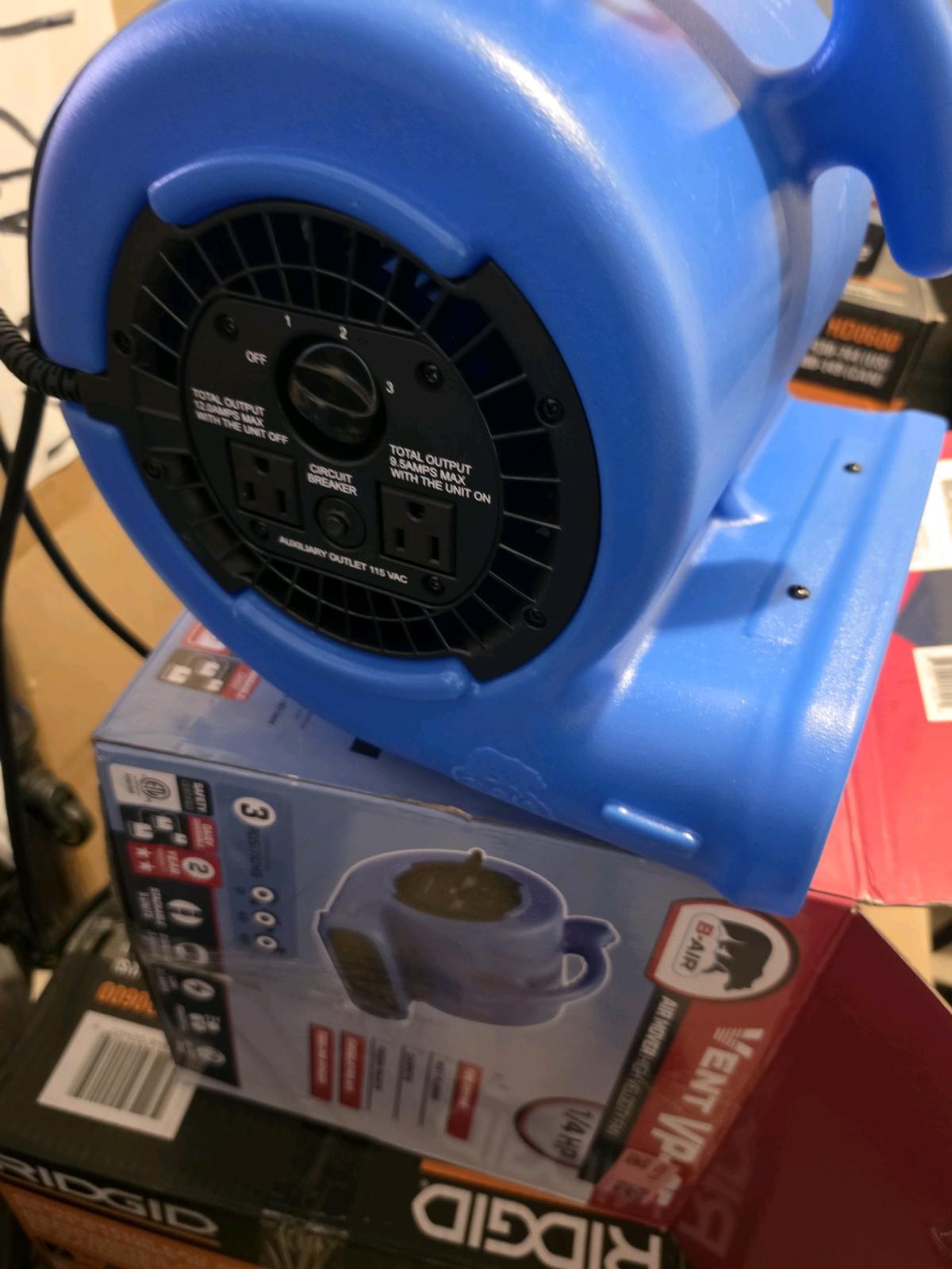 B air VP 25 Floor blowers  Blue