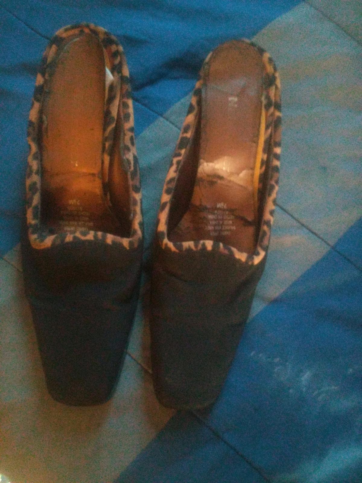 from mothers estate short heels good condition