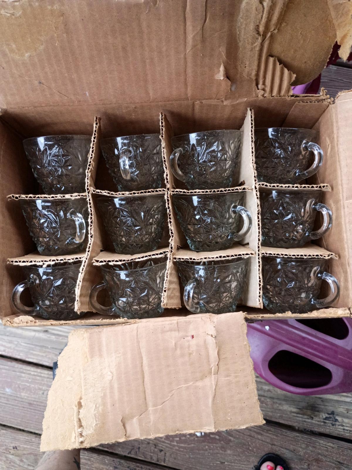 Vintage Anchor Hocking Arlington Glass Punch Cups Set 12 Box
