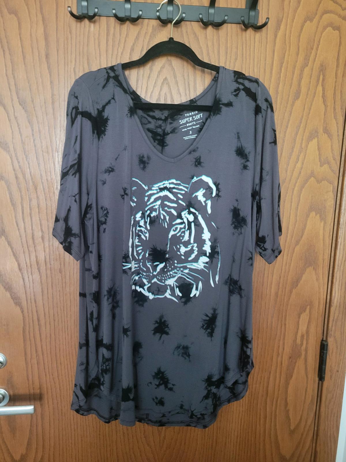 Torrid Tiger Super Soft Blouse Size 3X