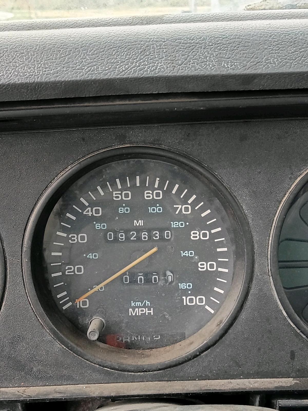 1990 ram d150 very low mileage V6 just need to tune up