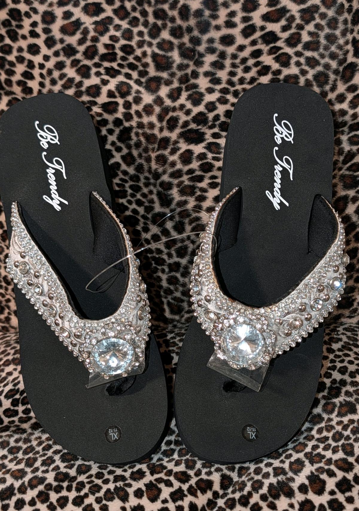 rhinestone flipflops size xl
