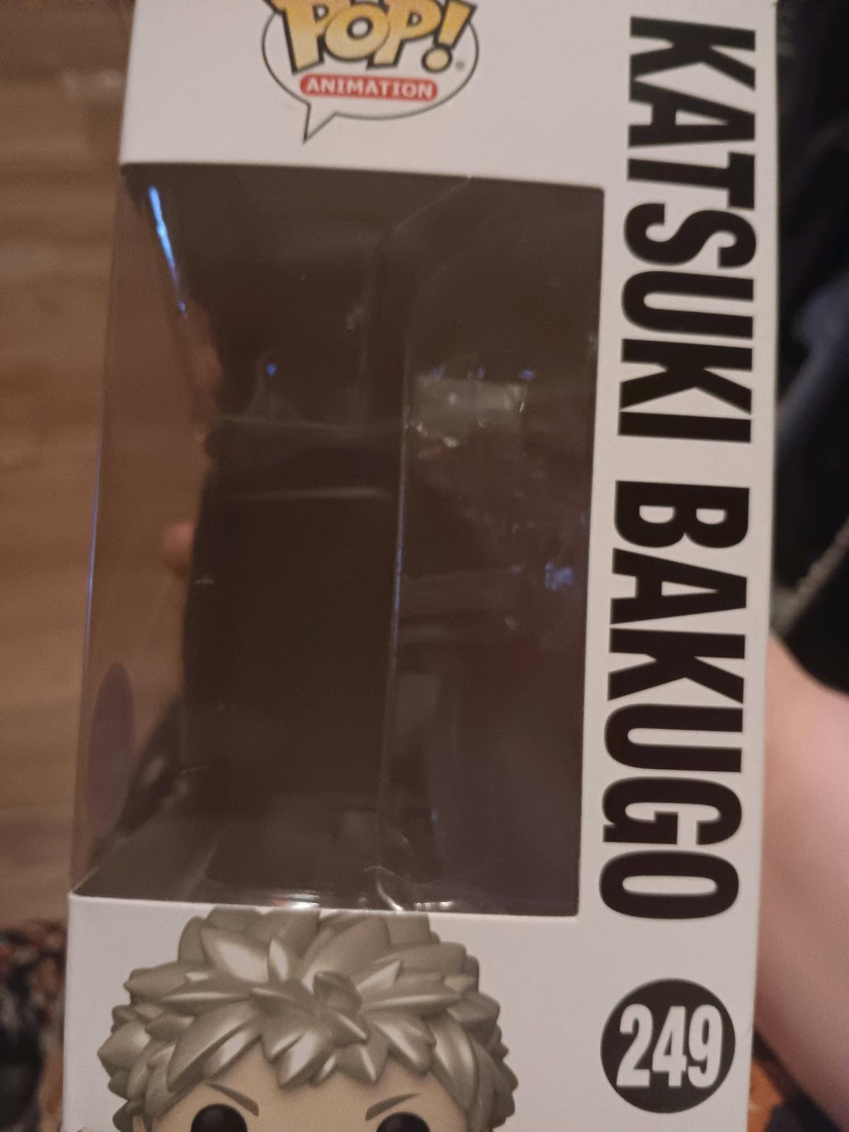katsuki bakugo pop figure