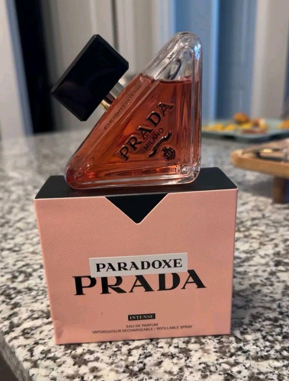 Prada intense perfume