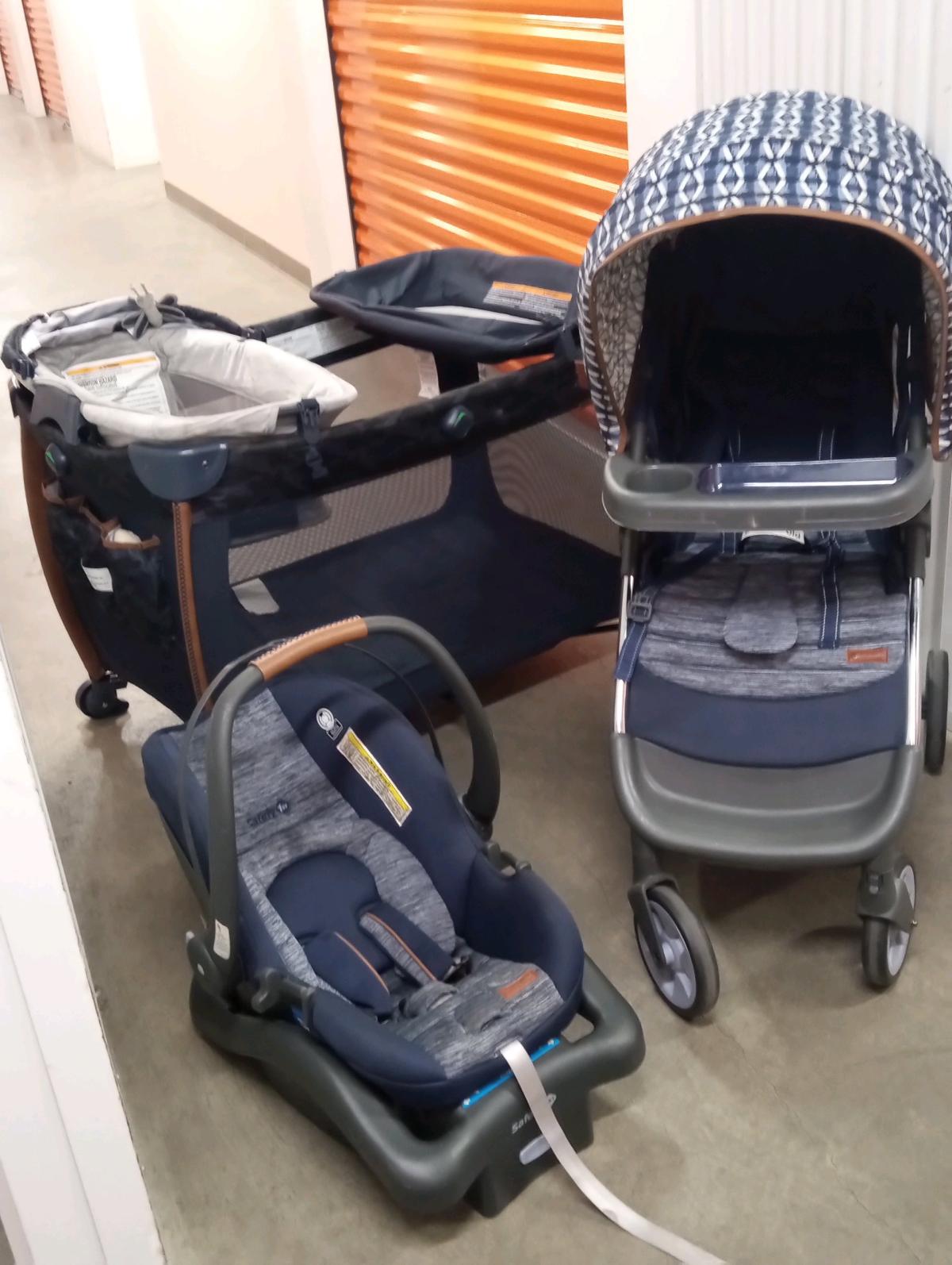 Monbebe Blaze Travel system plusFlex Deluxe changing  place
