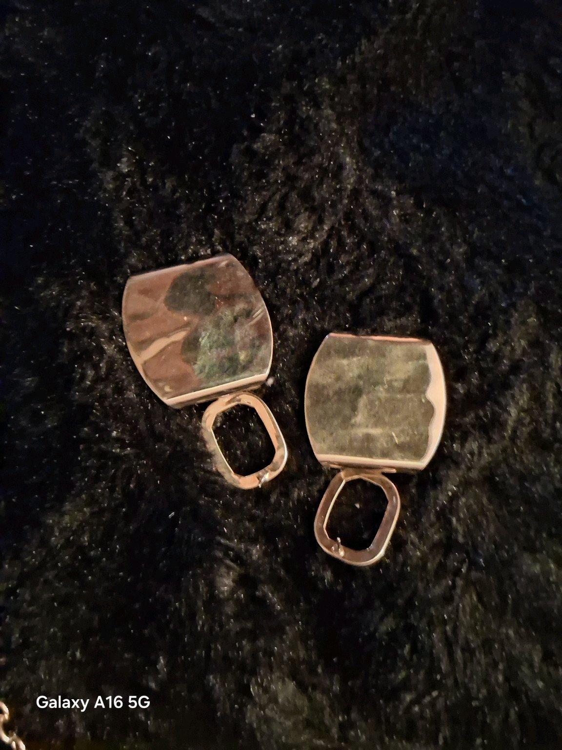 vintage jewelry necklaces and bracelets