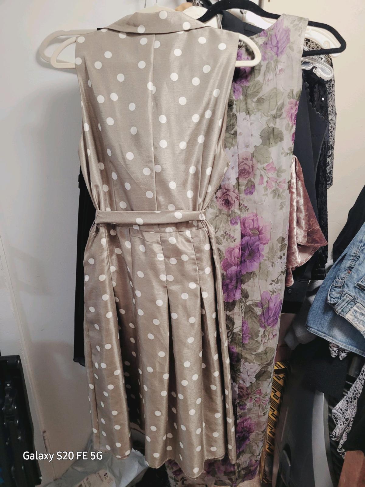 Grey dress polka dot print with a flare