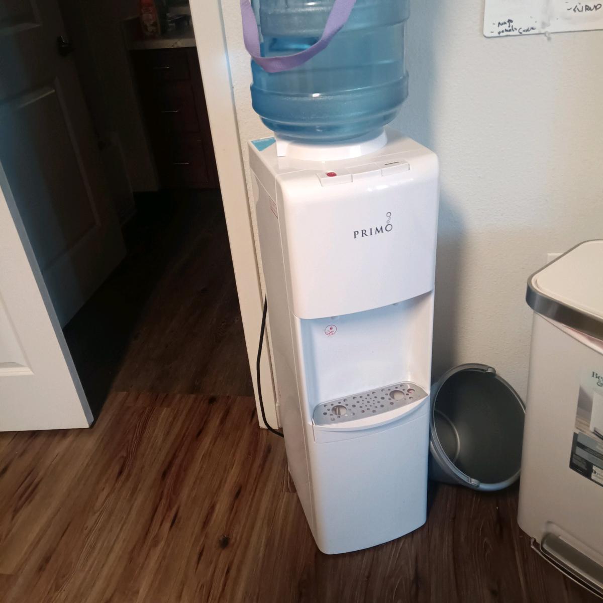 promo hot cold dispenser