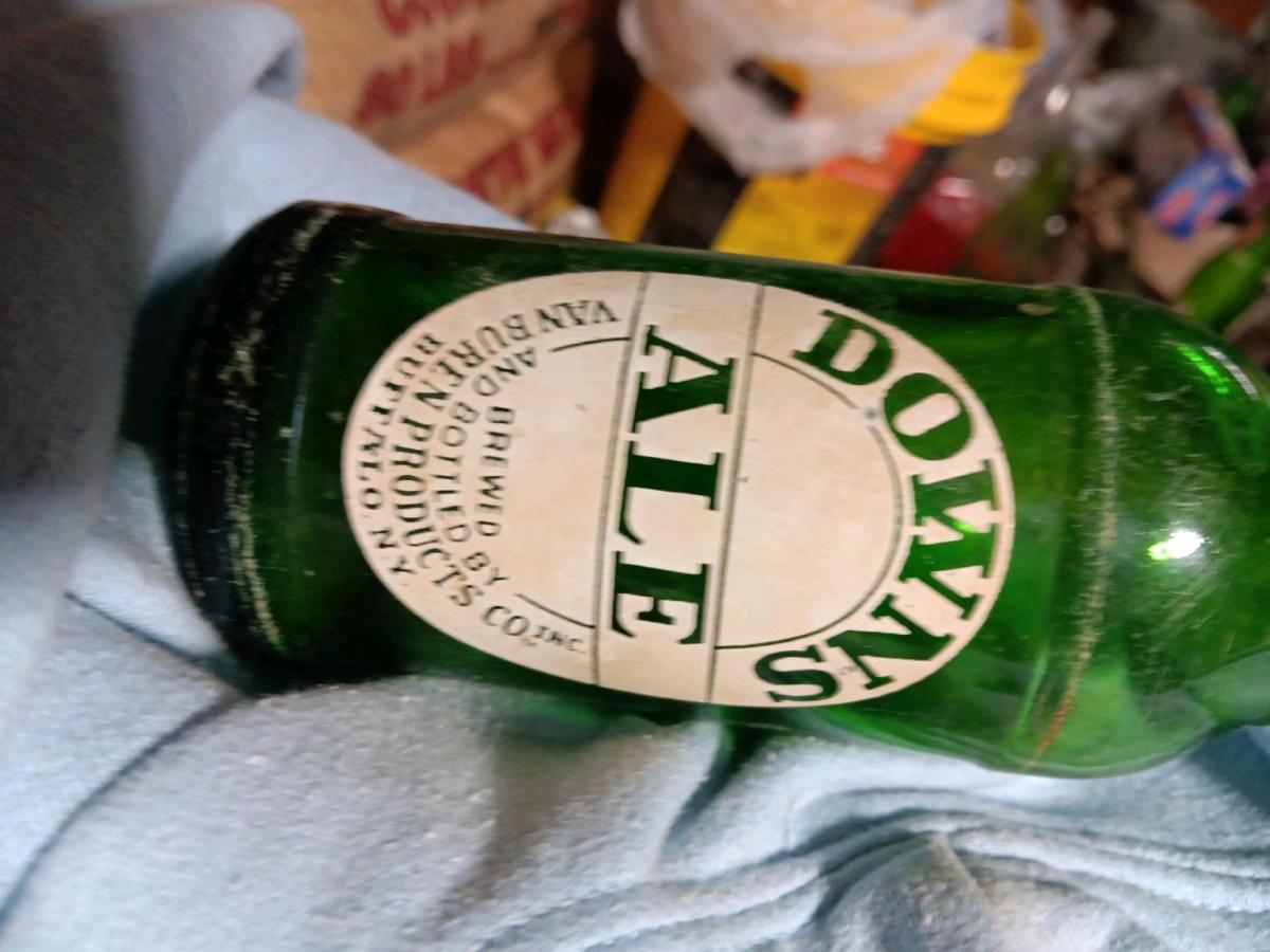 2 Downs Ale vintage green glass Bottle