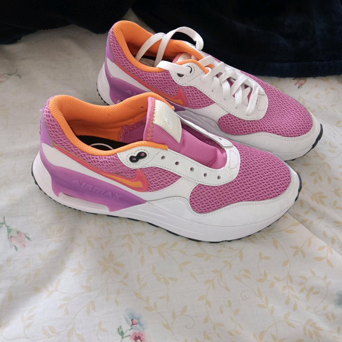 Nike women